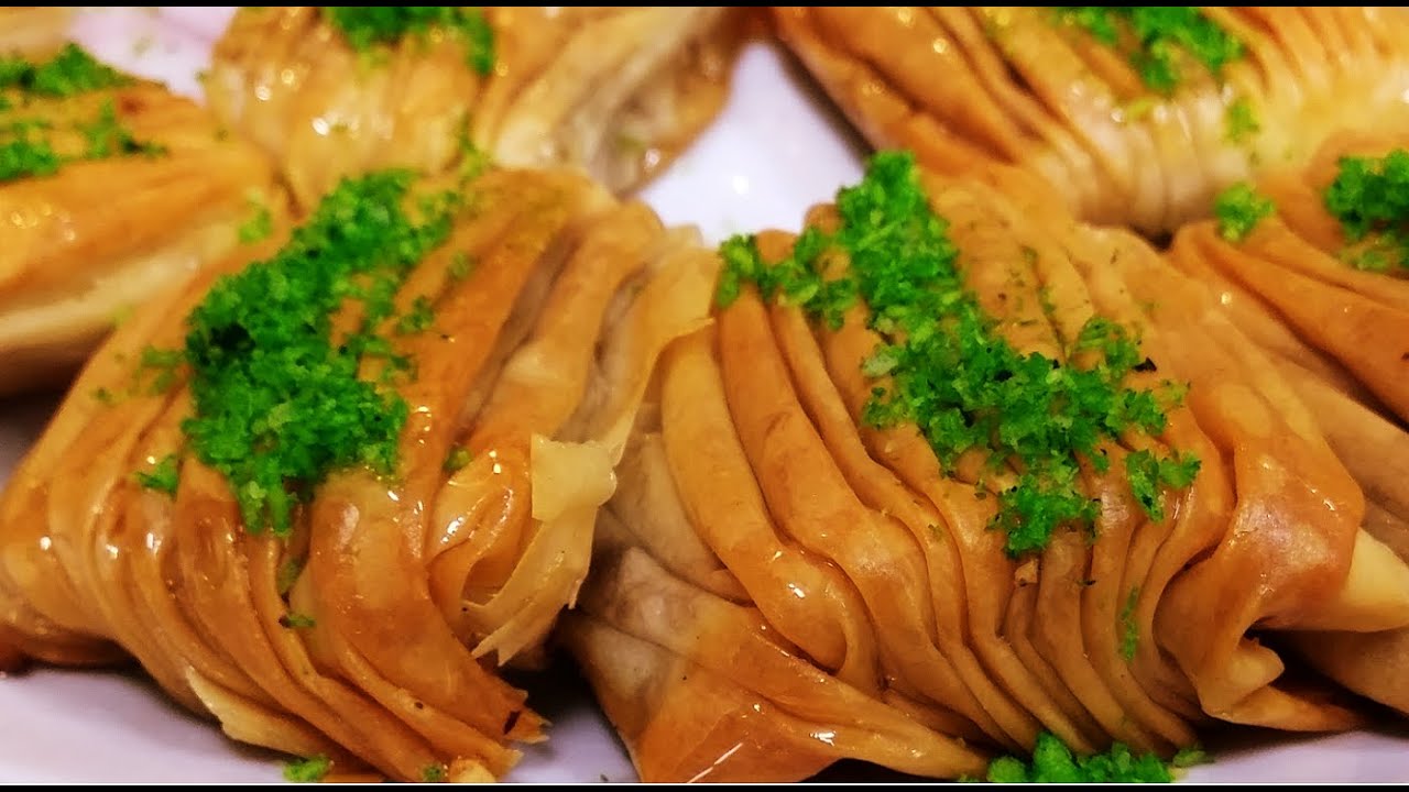 راح تنسون كل انواع الحلويات وتعتمدون هاي👈 البقلاوه التركيه فقط😋 خياليه بكل شي