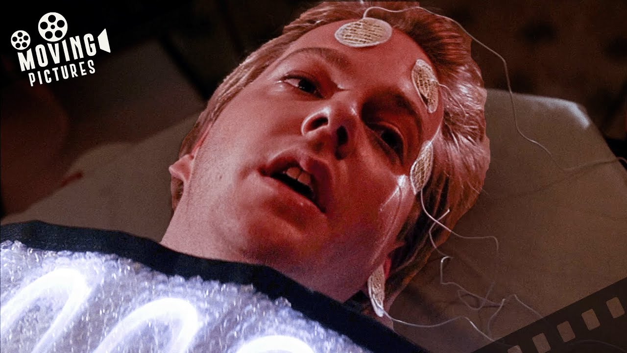 Kiefer Sutherland Flatlines | Flatliners (Kiefer Sutherland, Julia Roberts, Kevin Bacon)