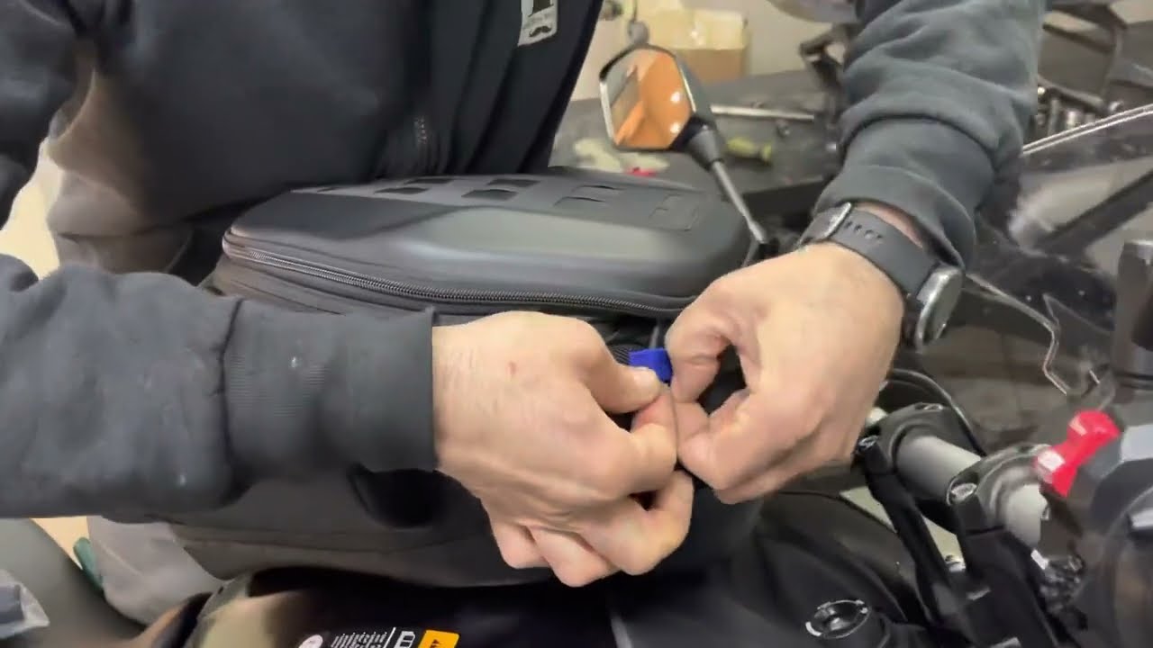 Yamaha MT-09 2022 / Τοποθέτηση Yamaha Tankbag