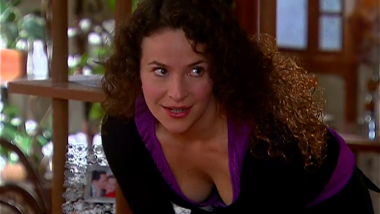 Muñoz vale por 2: Victoria es testigo de una infidelidad | Capítulo 16