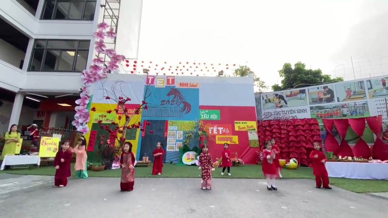 Hội chợ xuân NHI school_Ngày tết quê em dance