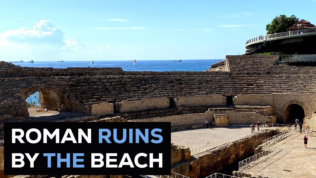 What makes the Tarragona Amphitheater a must-see site in Catalonia?