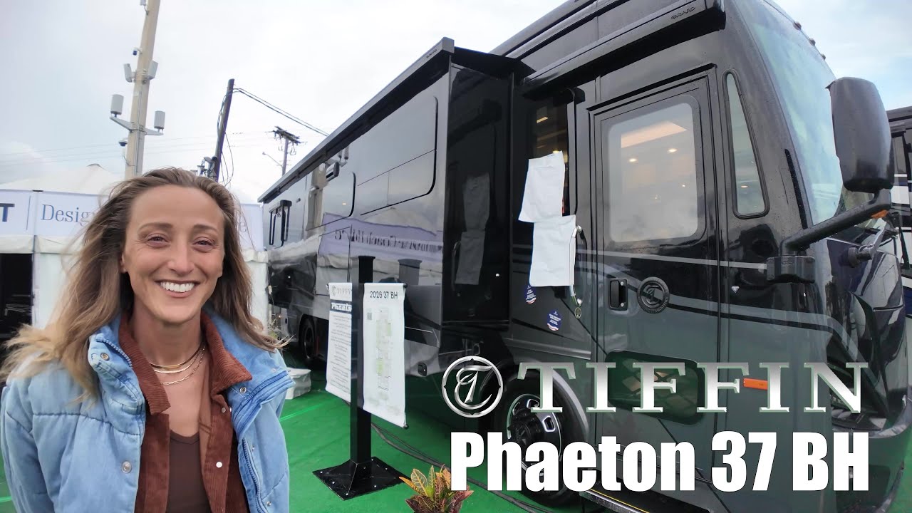 Tiffin Motorhomes-Phaeton-37 BH