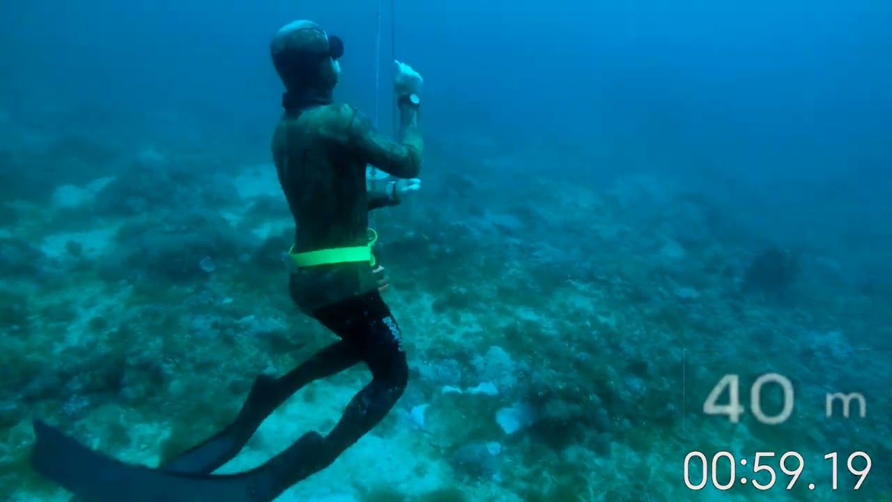 master freediving. CwtB 40 meters