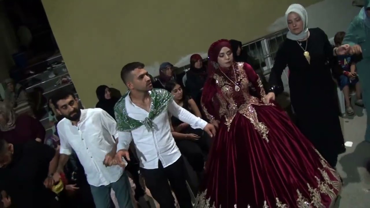 fuat okcu ve hozan gürkan yer cumalıkızık muhamet bulut beyin kına gecesinden