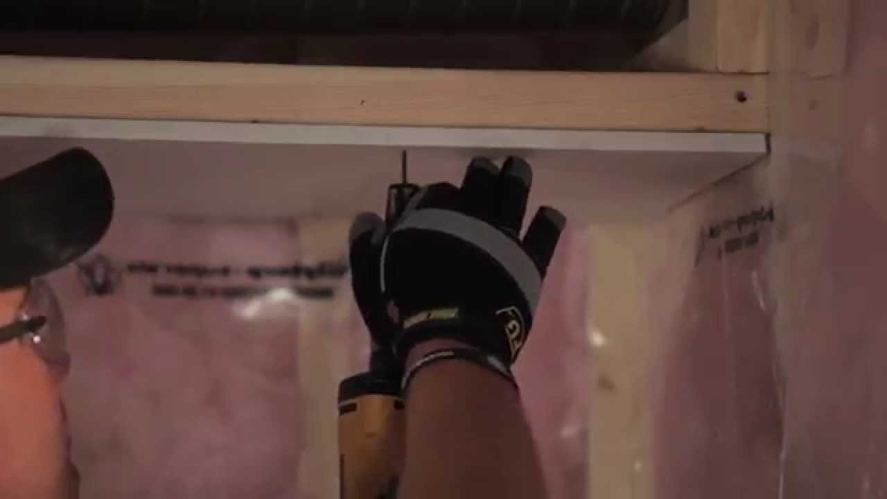 Installation de cloisons s&egrave;ches (Sheetrock) &ndash; CGC Inc