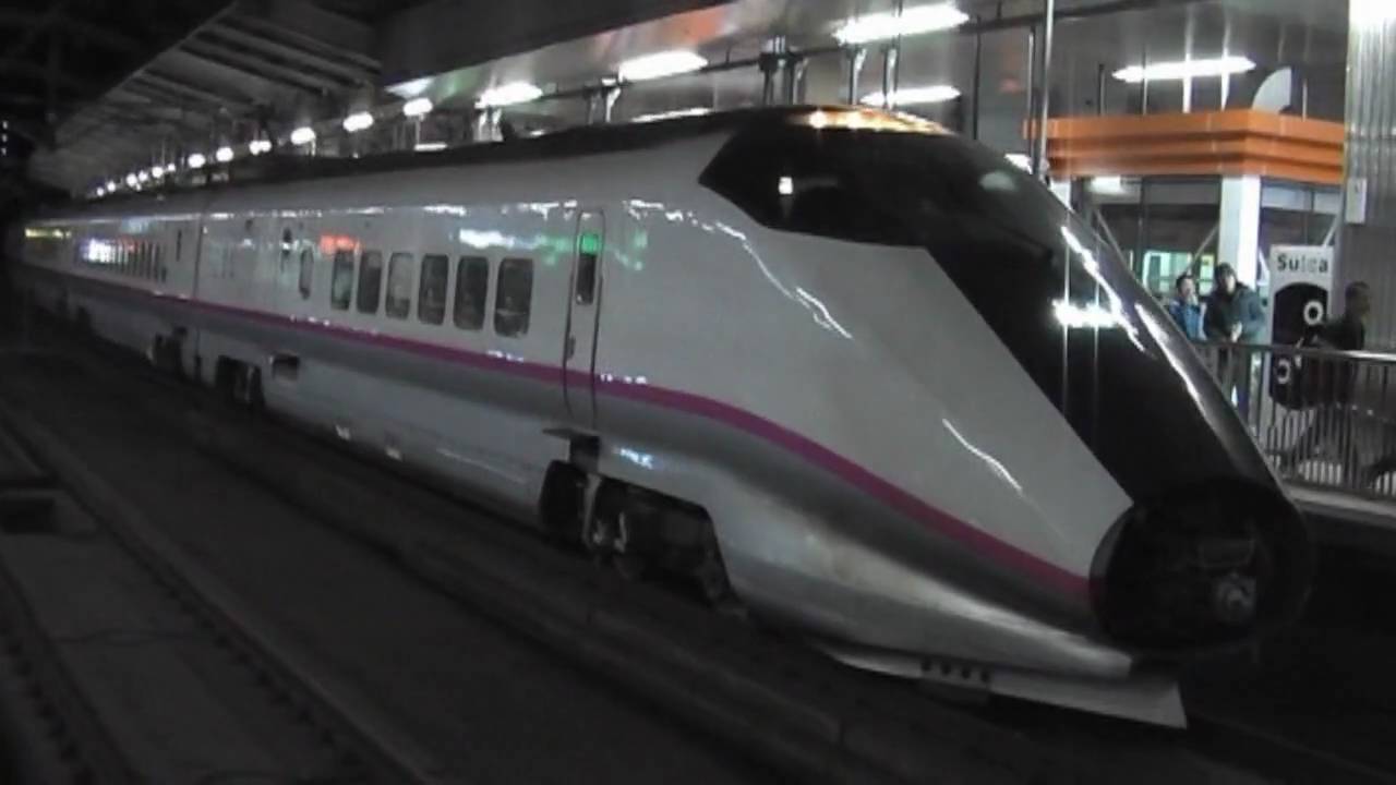 2009.1.1　はやて・こまち24号 仙台駅連結シーン