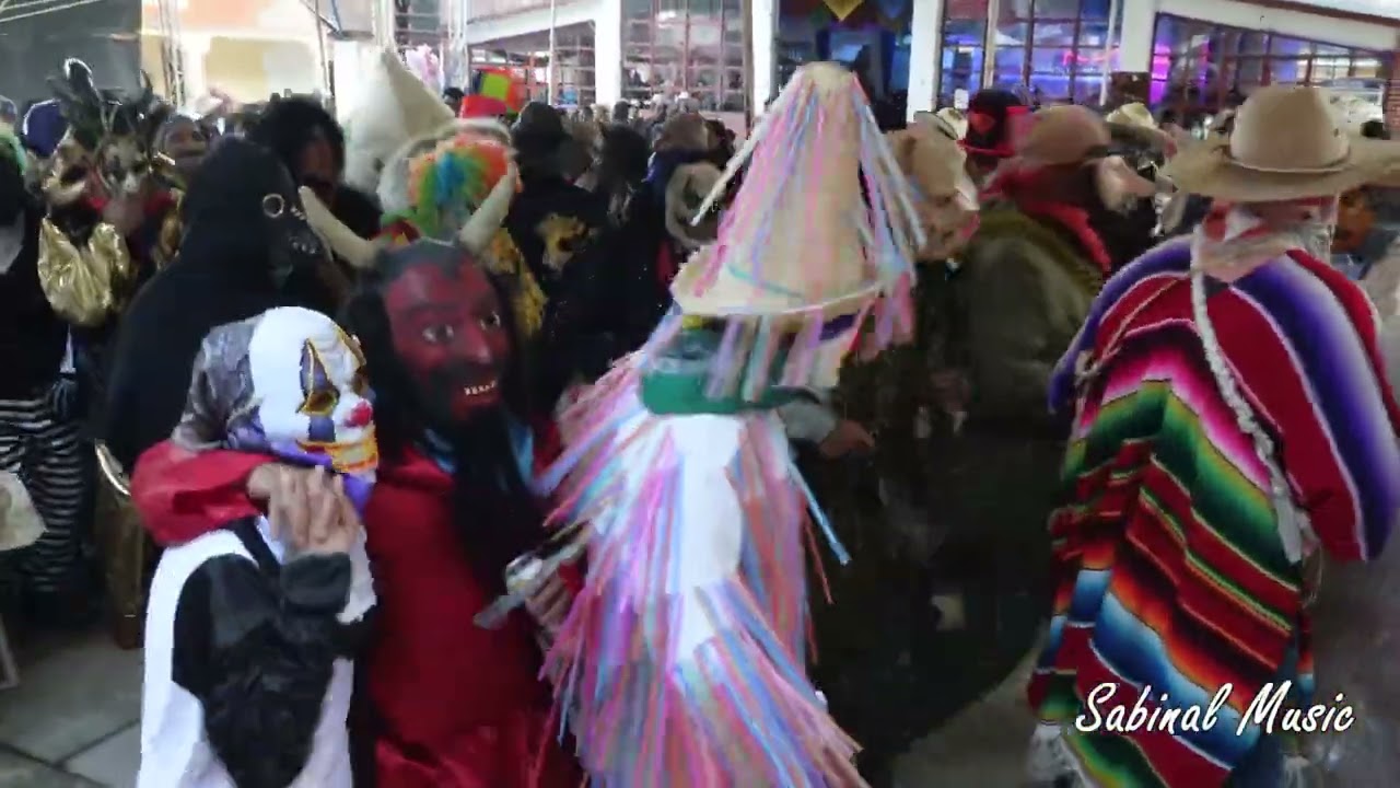 Parada de bandera Zilacatipan 2025 con el Trío Nota Huaste-k