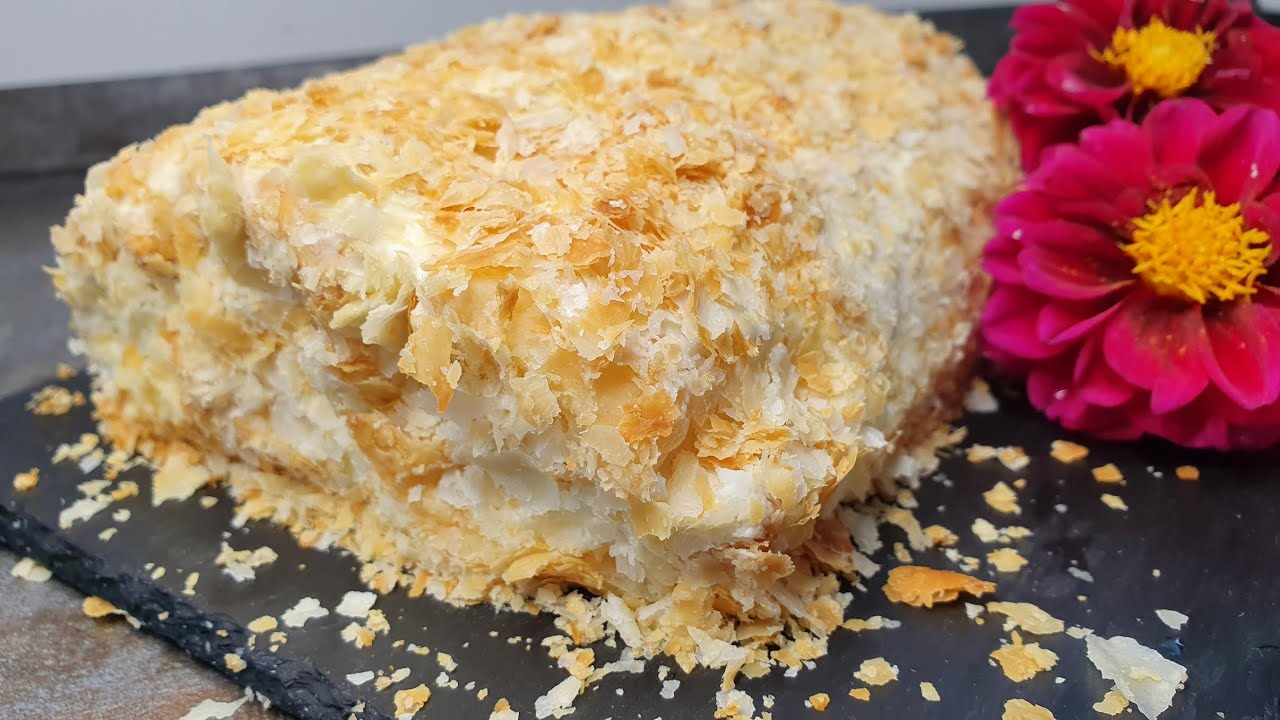 Слоеный торт из слоеного теста, приготовленный только из 3-х ингредиентов.