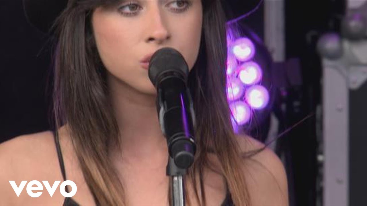 Foxes - Let Go For Tonight - Xperia Access @ V Festival (Lounge)