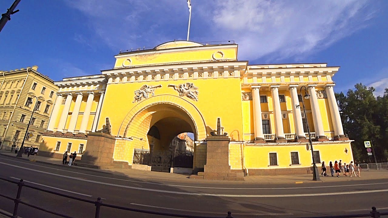 Поесть в Санкт-Петербурге, нам многого не нужно...