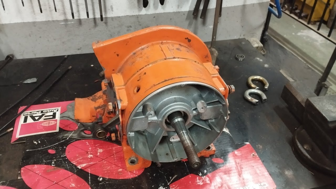 montaje de carteres , cigueñal  y encendido de  motor de motozada piva mc60