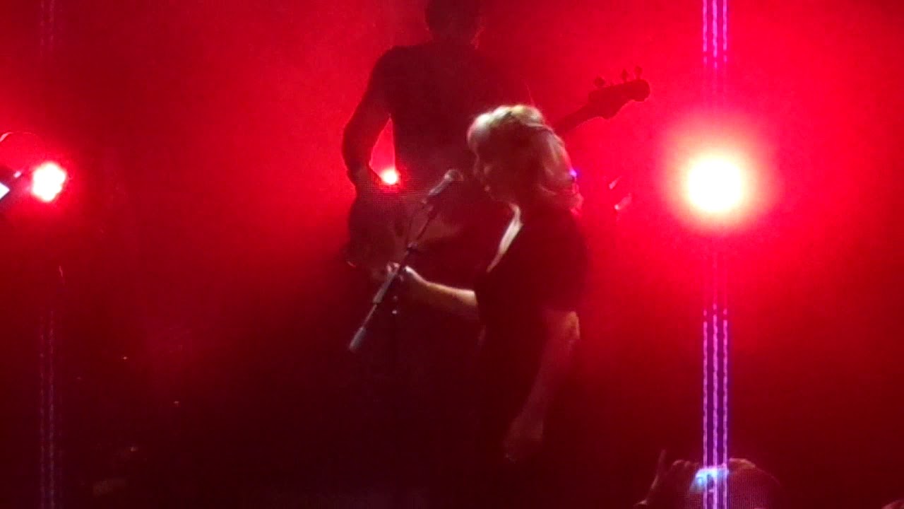 Carmel - It's all in the game (live @ De Casino Sint-Niklaas)