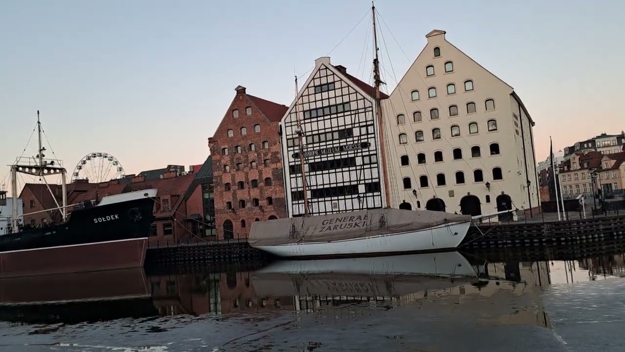 Motławą jeszcze oblodzona