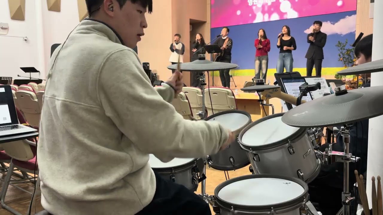 왕 되신 주께 감사하세 - 예수전도단 화요모임 ver.