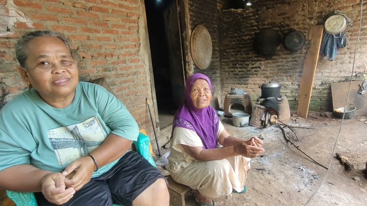 Kesini mau lihat mbok e bikin peyek malah sudah selesai 