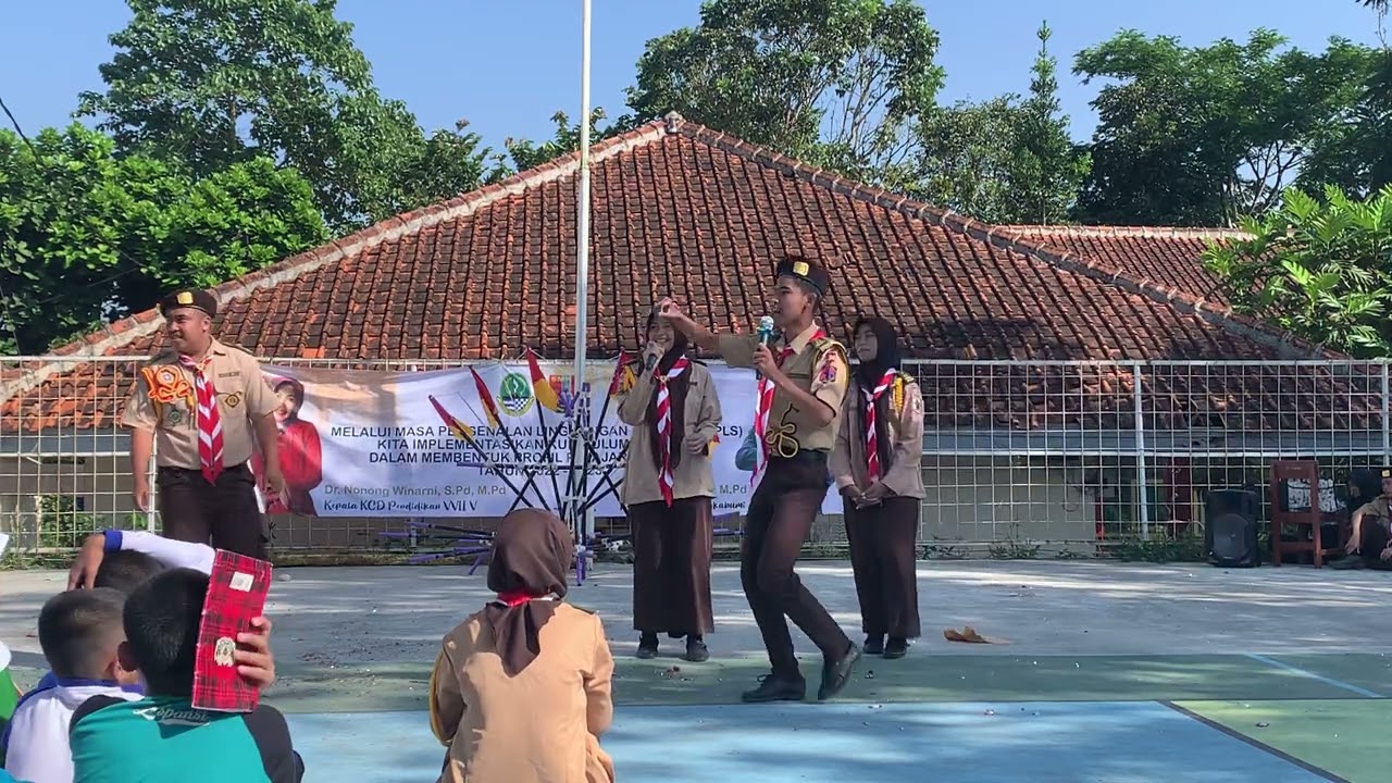 DEMO ESTRAKULIKULER PRAMUKA SMKN 2 SUKABUMI
