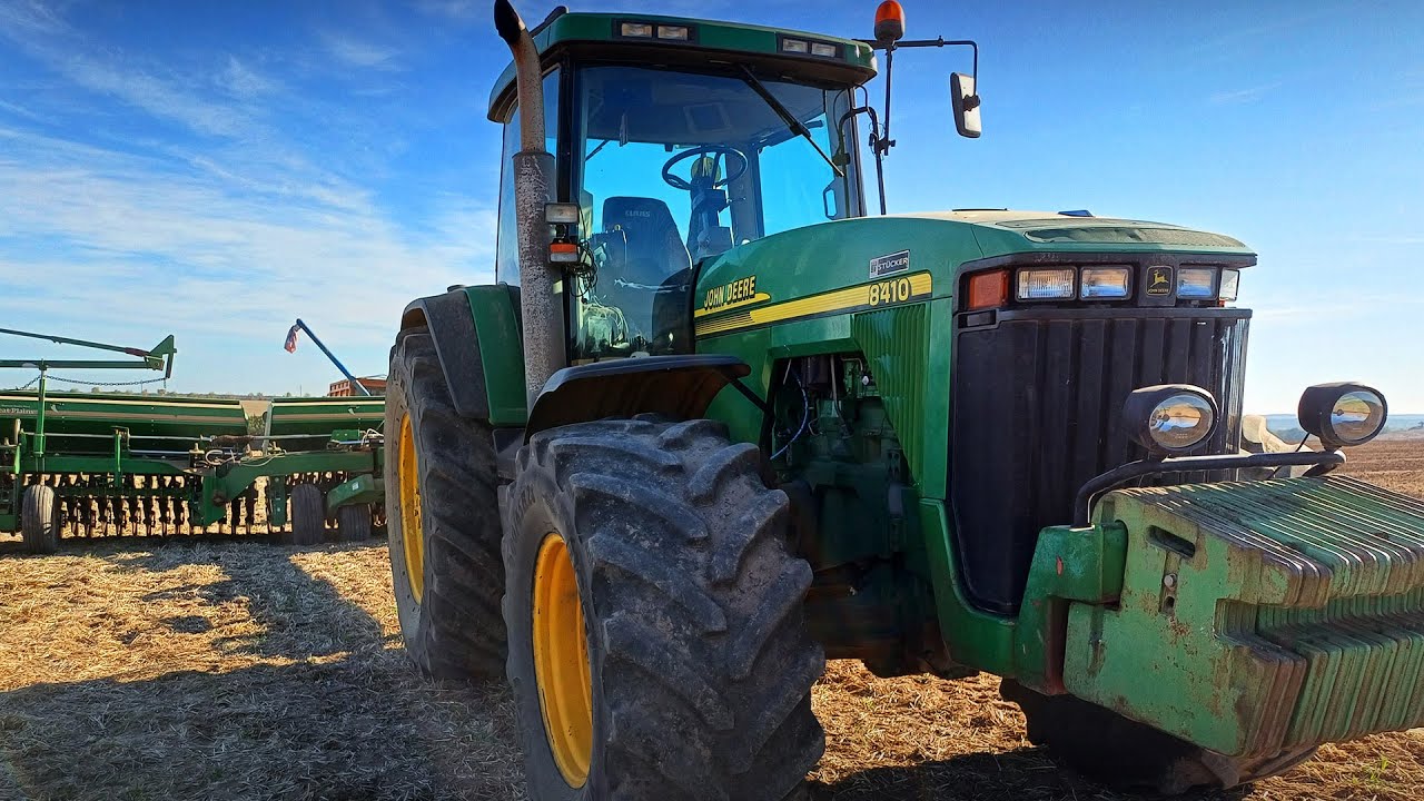 Фермерская жизнь | Посев озимой пшеницы на John Deere 8410 | Украинское село
