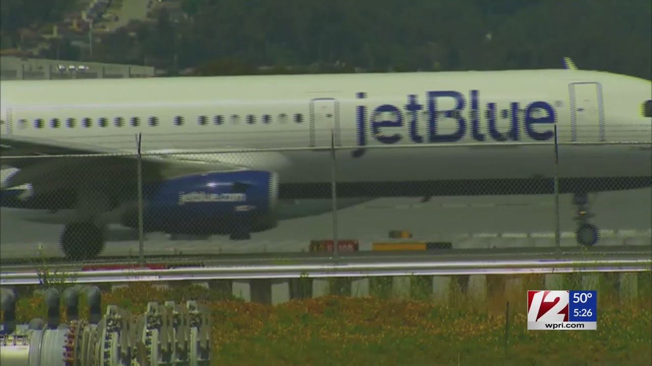 JetBlue reduces summer flight schedule by 10%