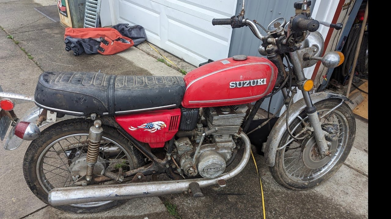 carburetor rebuild two-stroke Suzuki GT185 twin barn find #suzuki #smallenginerepair #tarylfixesall