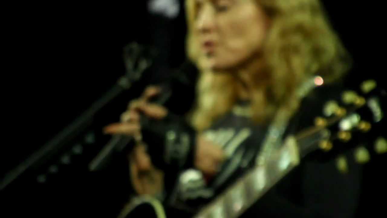 love spent madonna rehearsal copenhagen 02/07/2012 very in front!!!!FOREGROUND