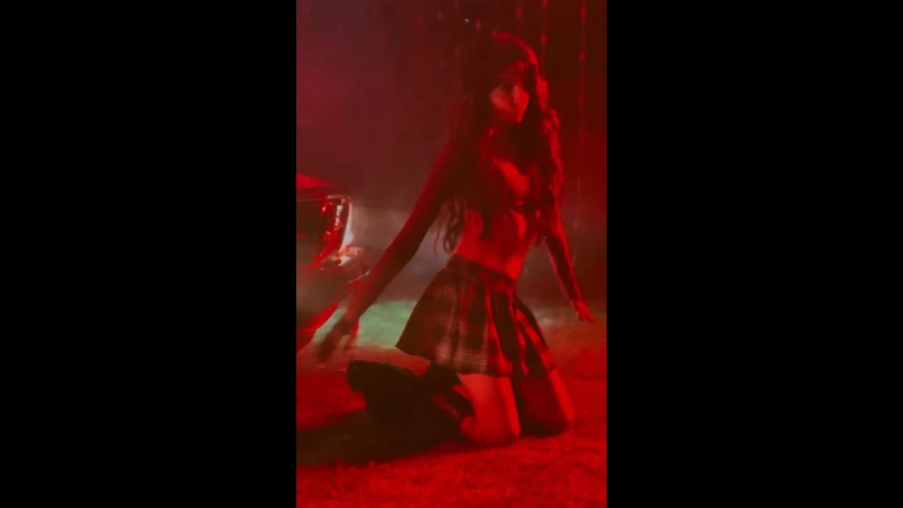 Alizeh Shah - Final Item Song She Did - King