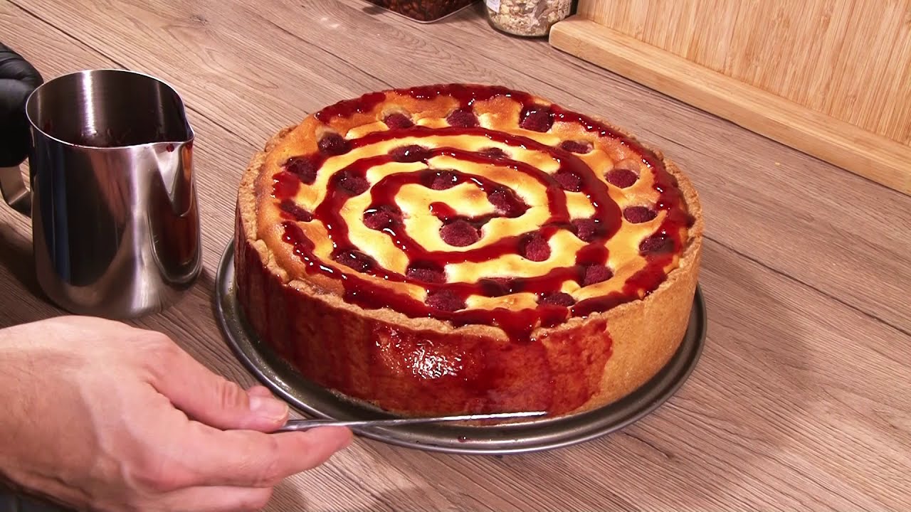 Himbeer-Käsekuchen mit leckeren HIMBEEREN und HIMBEER-GELEE