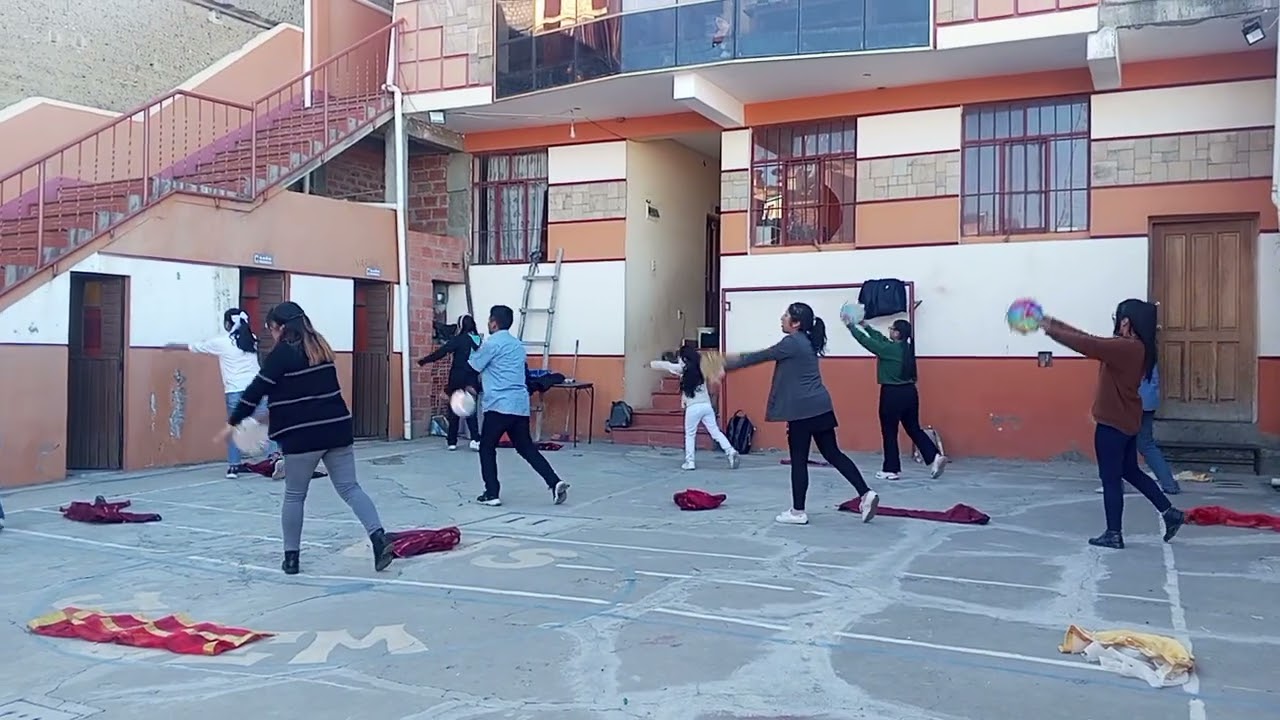 U.M.A.S. ROSAS DE SARON: Fiesta en el desierto 