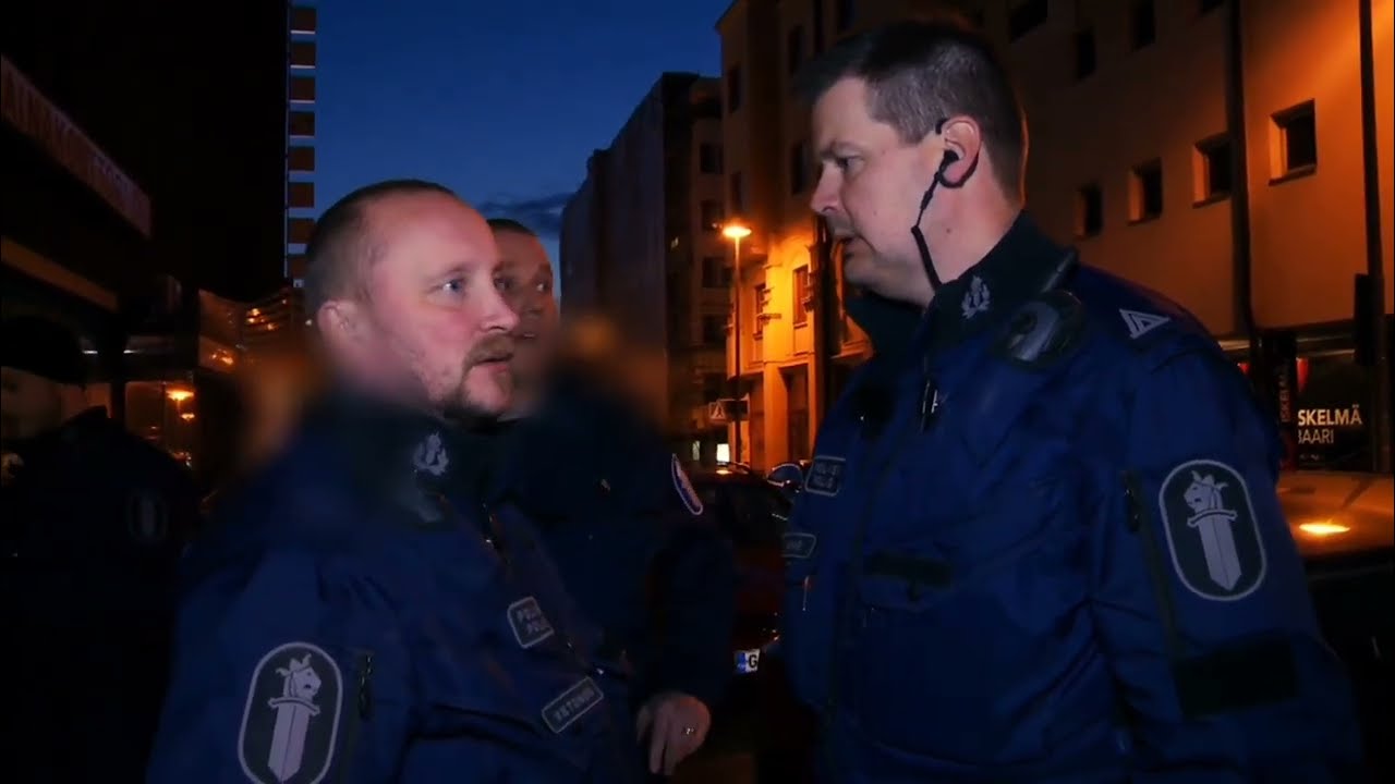 Poliisit - Ammuskelu ravintolassa!