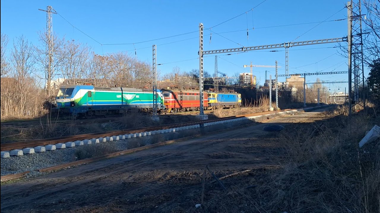 Локомотиви 80038 "Хан Крум", 44 178 и 46 235 малко след Подуяне Пътническа