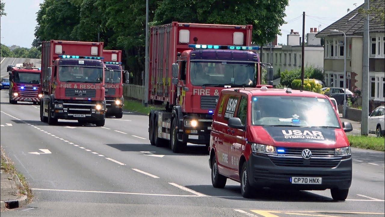 FULL USAR CONVOY!! South Wales Fire Urban Search & Rescue Trucks & Engines responding!