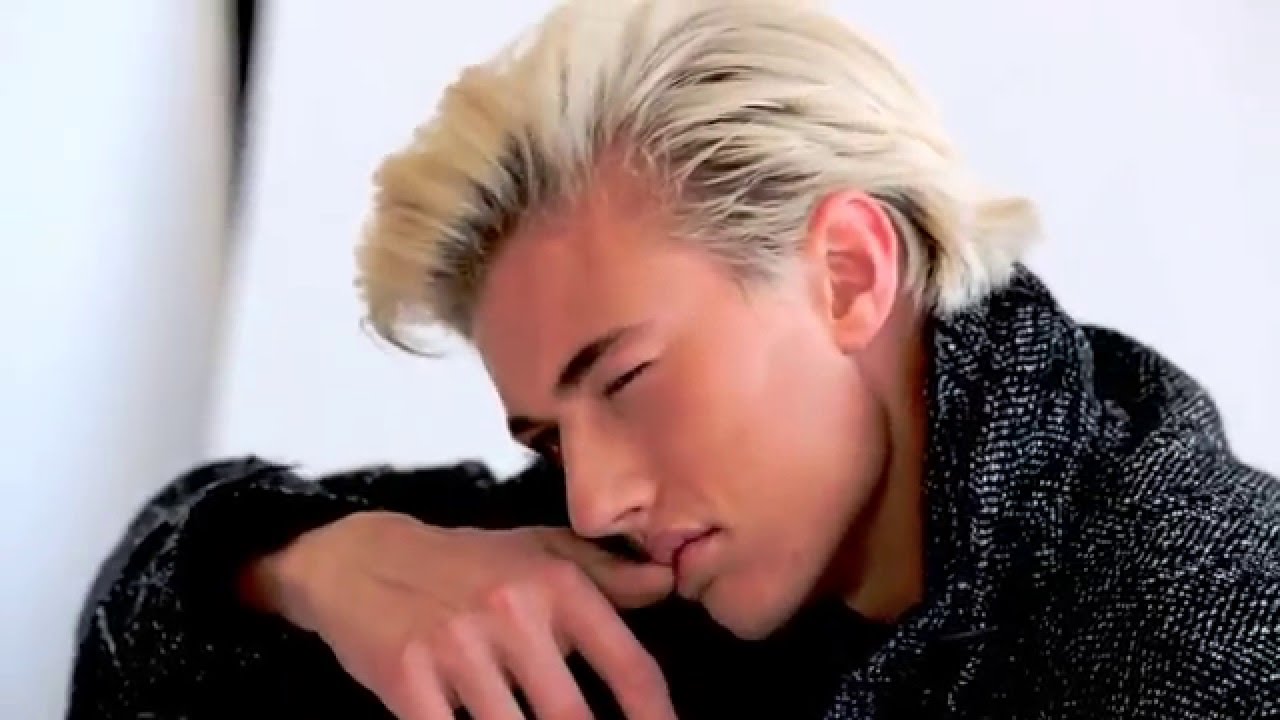 lucky blue smith | sexy back