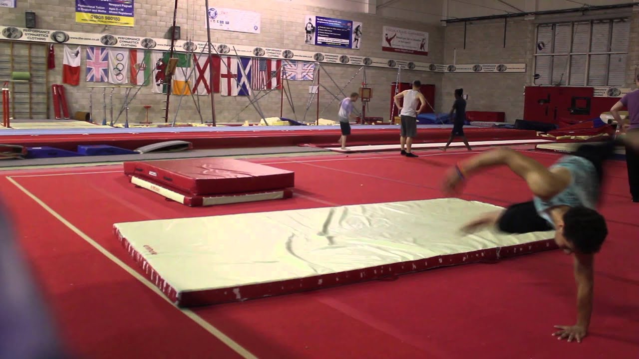 Raw Parkour/ Freerunning Gym Clips (24.04.2015)