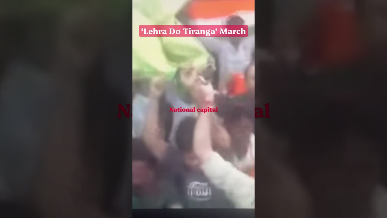 People carry out the Lehra Do &lsquo;Tiranga&rsquo; protest march in the national capital, #breakingnews