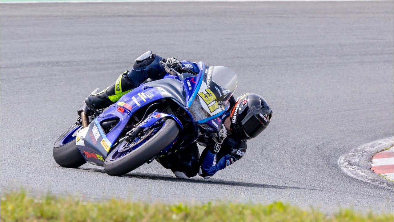 Oschersleben onboard (1:35,3) Yamaha R7