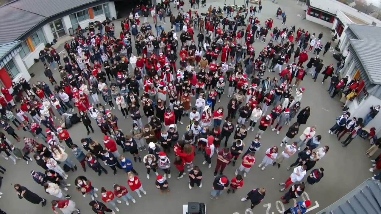 Collège Jeanne d'Arc : Flash-Mob Noel