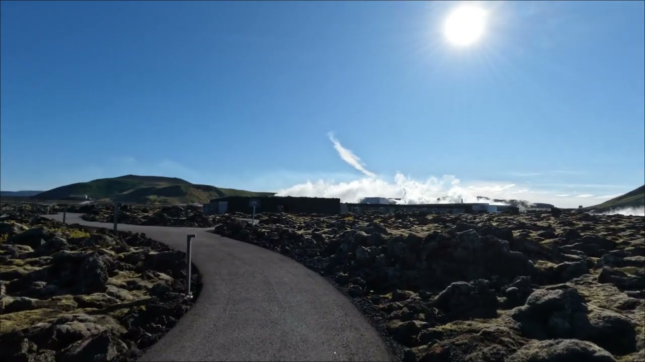 Walk from Blue Lagoon to Silica Hotel