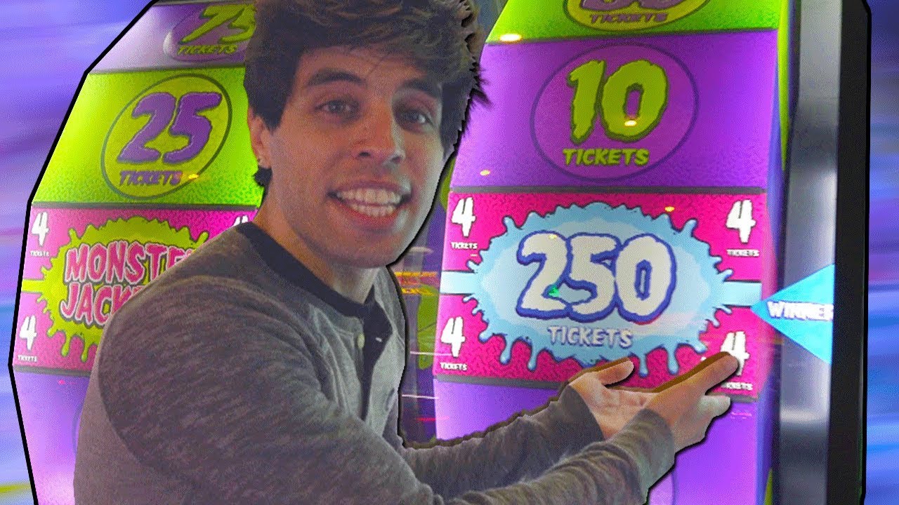 WINNING JACKPOTS AT THE ARCADE WITH ARCADE MATT!!!