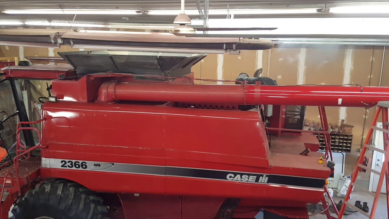 Case IH 2366 combine