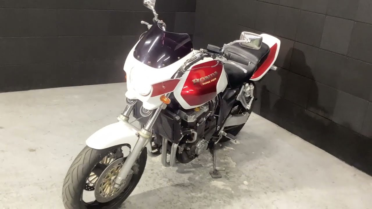 CB1000SF　通称ビッグワンの迫力ある車格と水冷直四エンジンの力強さを味わえる一台！【エンジン始動動画】