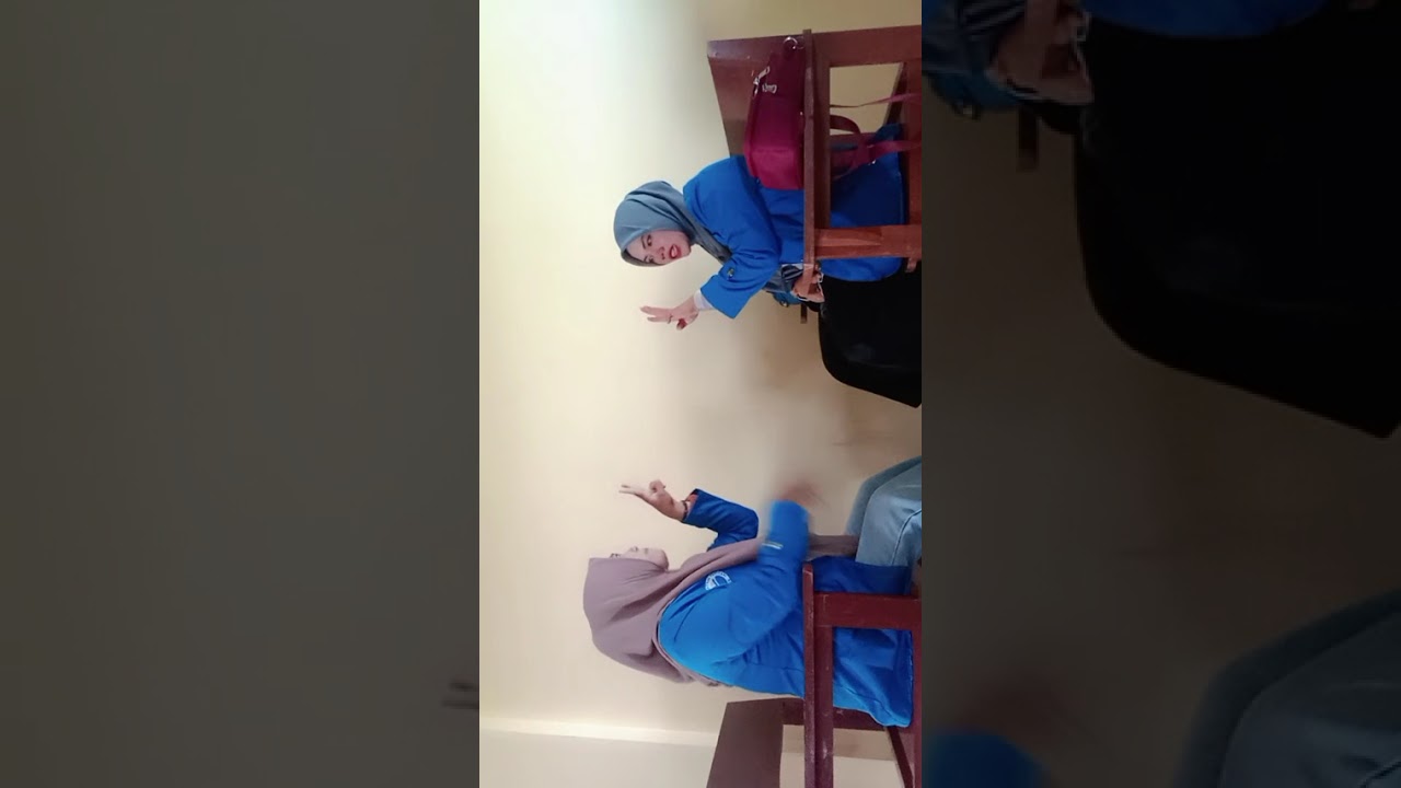Belajar di kelas, dengan tema berhitung memakai bahasa arab