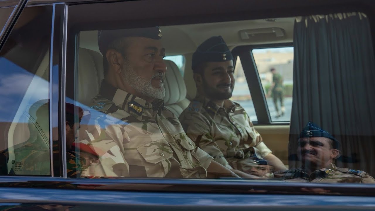 جلالة ⁧‫السلطان القائد الأعلى يتفضل بزيارة سامية لقاعدة المصنعة الجوية‬⁩ بسلاح الجو السلطاني العماني
