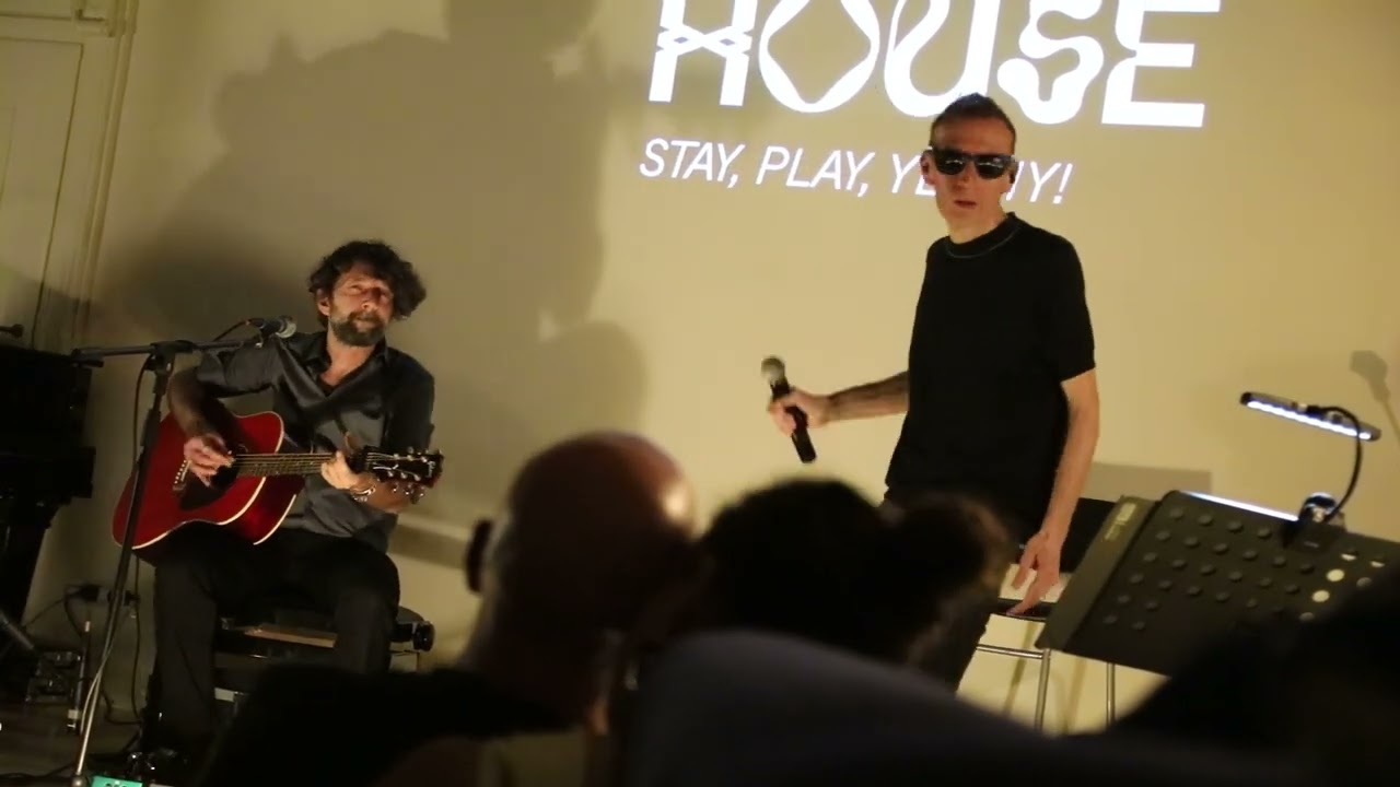 Mauro Ermanno Giovanardi e Marco Carusino 