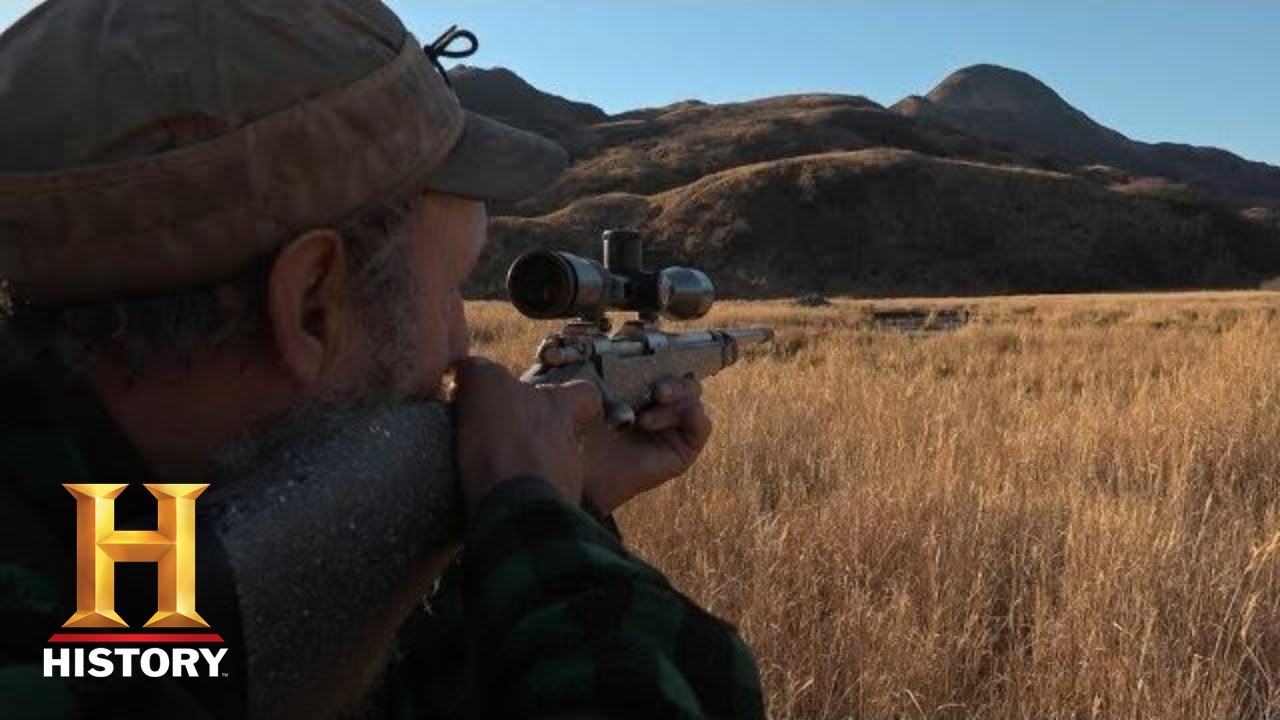 Mountain Men: Mike Runs Into Bear Trouble (Season 8) | History