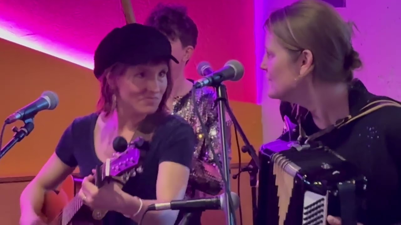 Pants with Pockets 2/25