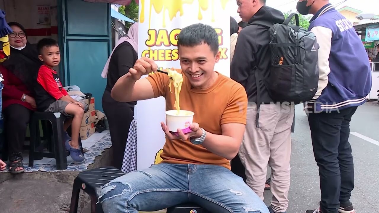 Raditz Kazama Jajan Jagung Cheese Tarik Malaysia | MAKAN RECEH (16/12/24)