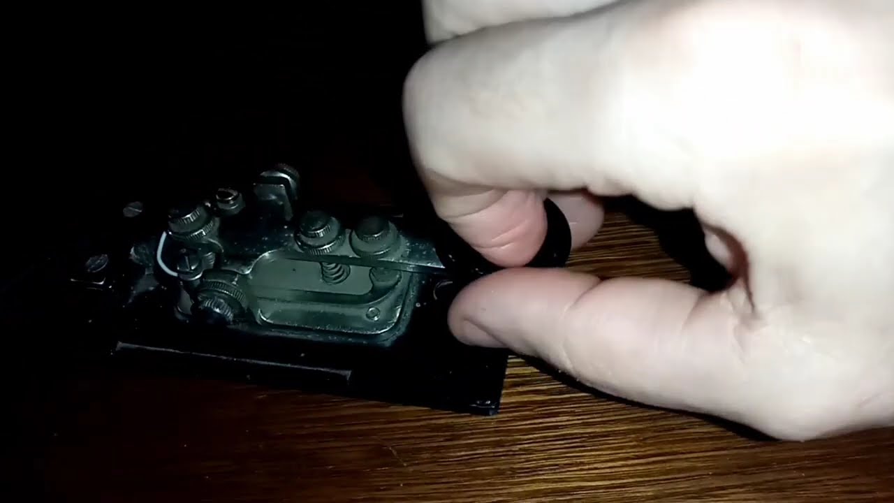 How to use straight key