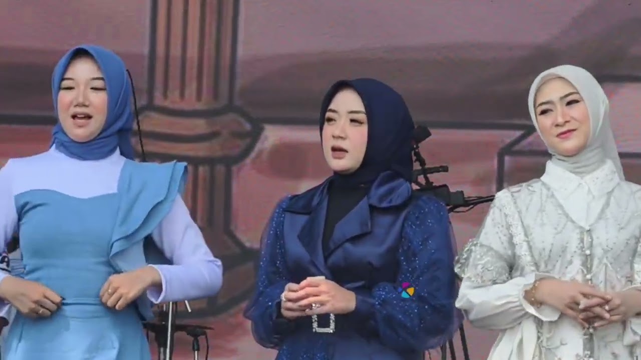 BOCAH CILIK CILIK - ALL ARTIS ADELLA - LIVE HARLAH SABILU TAUBAH GUS IQDAM BLITAR