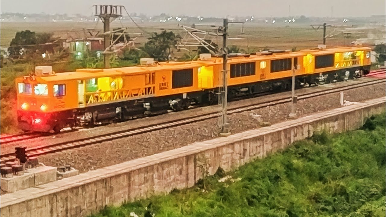 RAIL GRINDER on High-Speed Rail Line in Indonesia