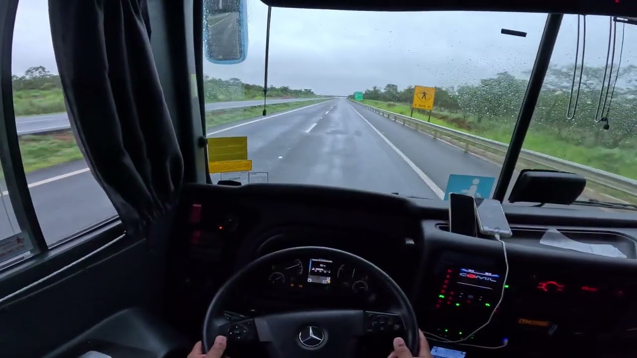 ônibus rodoviário, motorista de ônibus, viagens de ônibus, estrada, direção de ônibus, 